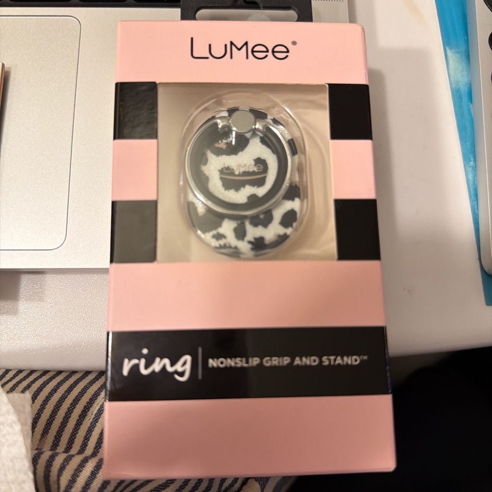LuMee Marble Design Phone Ring - Picture 3 of 3